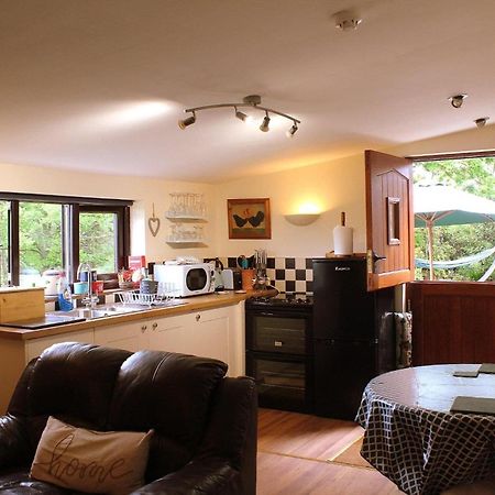 Willa The Retreat Llanrhaeadr-ym-Mochnant Zewnętrze zdjęcie