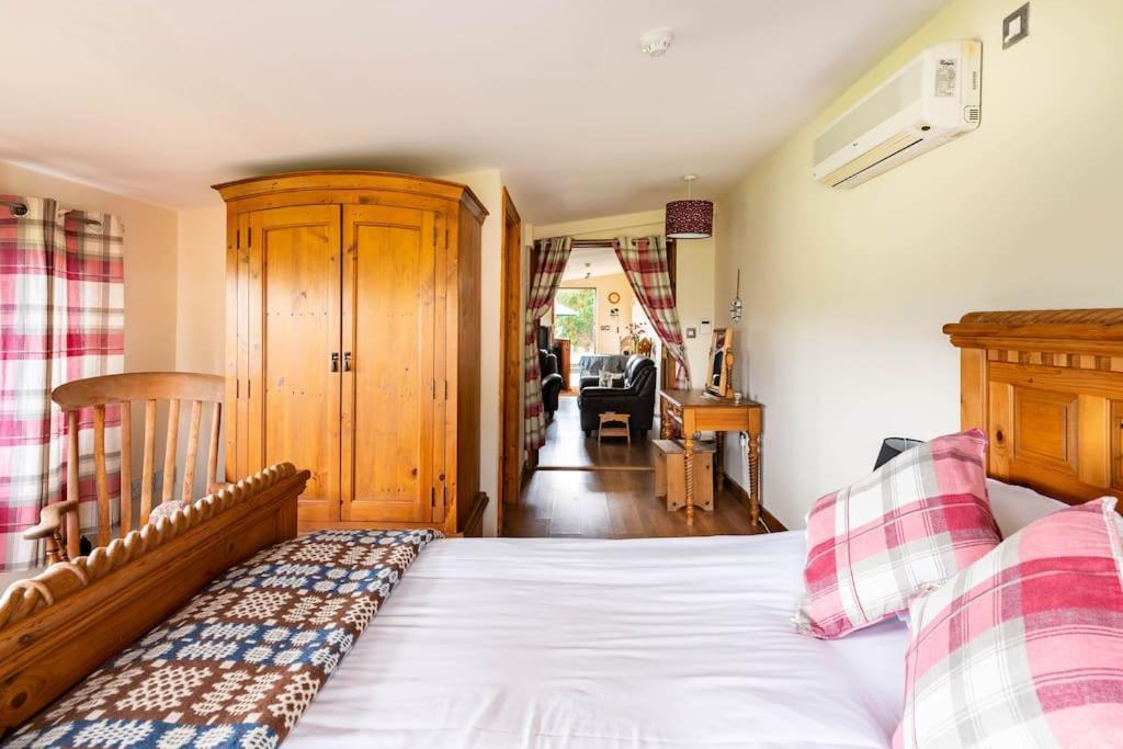 Willa The Retreat Llanrhaeadr-ym-Mochnant Zewnętrze zdjęcie