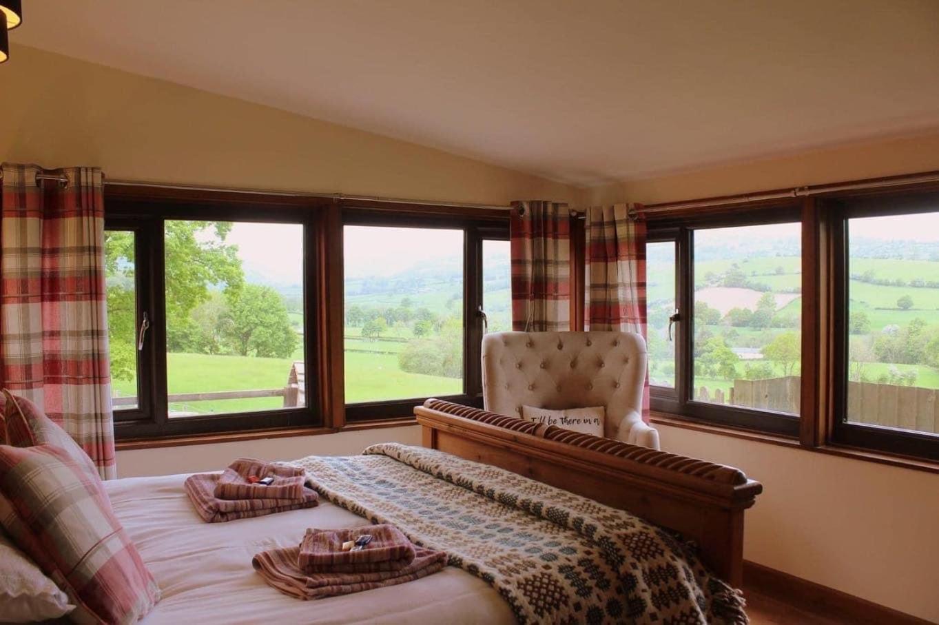 Willa The Retreat Llanrhaeadr-ym-Mochnant Zewnętrze zdjęcie